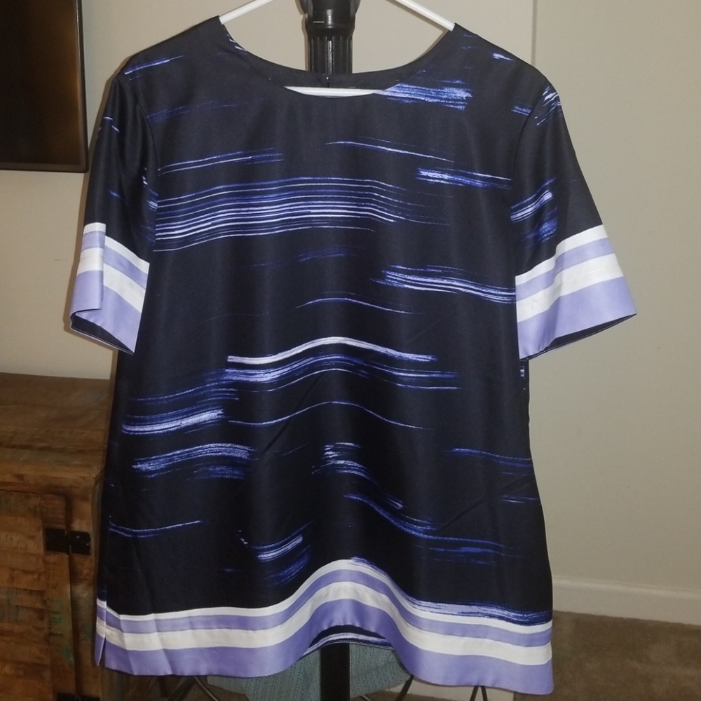 NWT Banana Republic Brushstroke Silky Tee